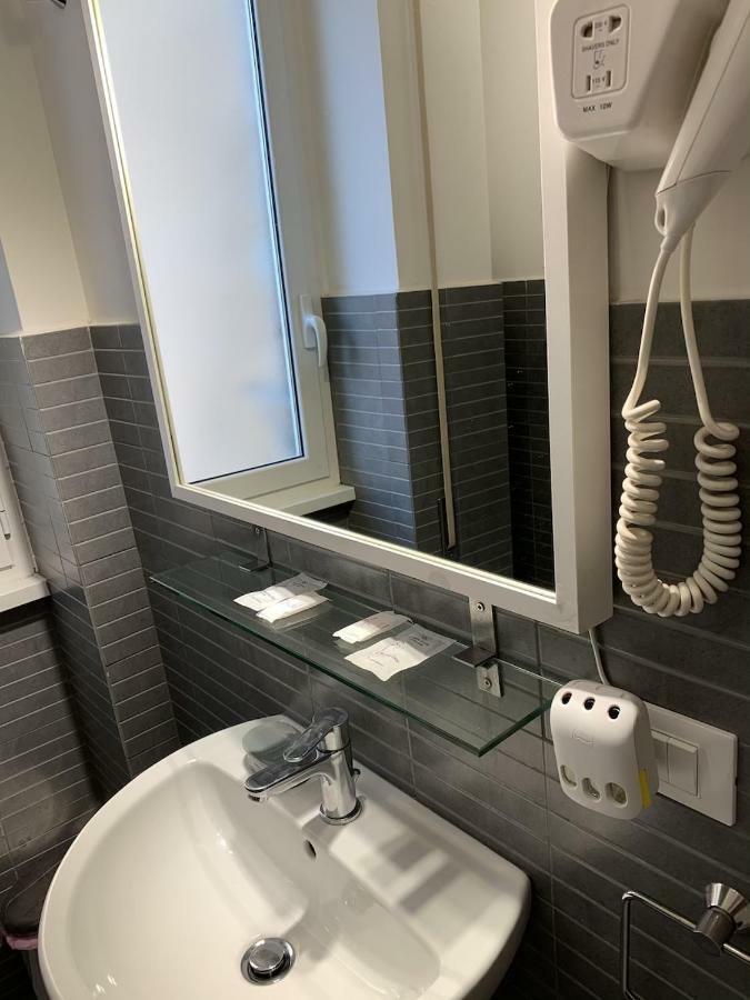 Tiburtina Suites, Roma Екстериор снимка