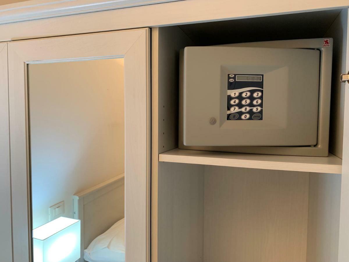 Tiburtina Suites, Roma Екстериор снимка
